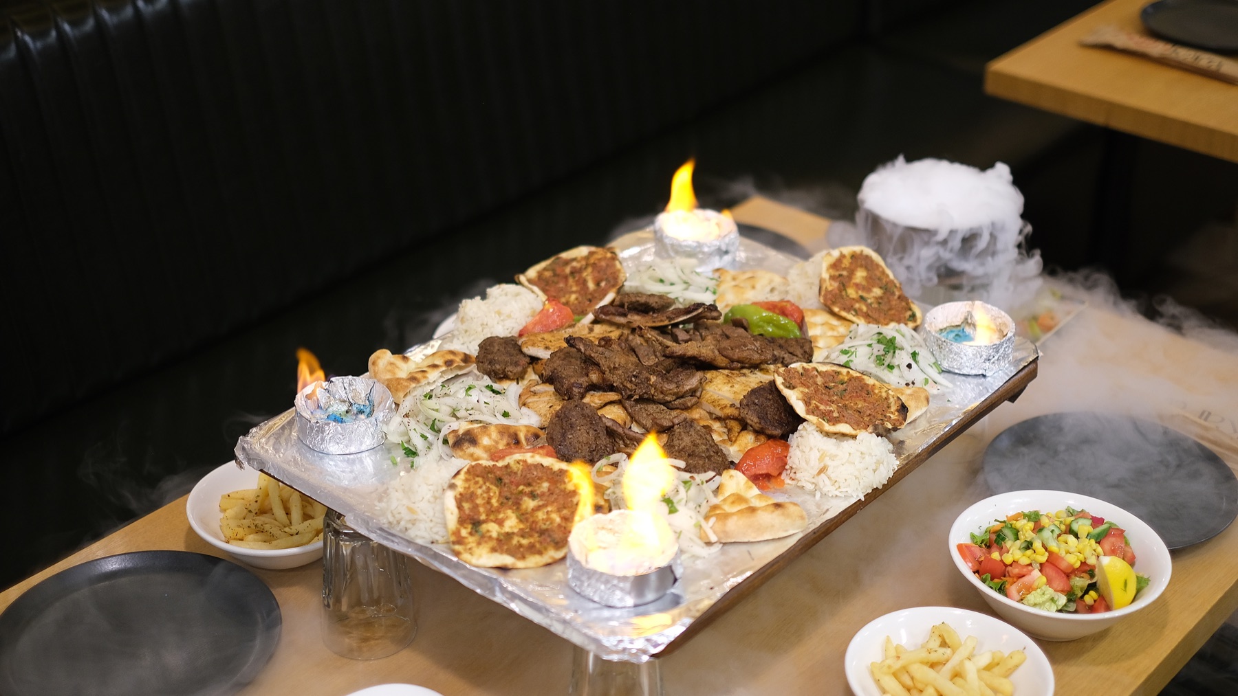 Etler kategorisinden bir Közü Kara sunumu